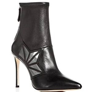 Pour La Victoire Women's Ceara stretch leather booties size 9.5